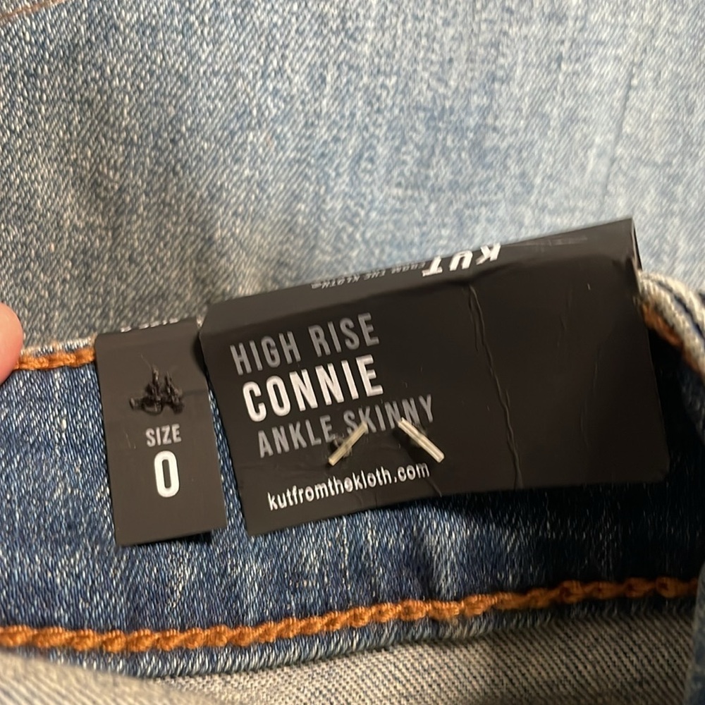 NWT Kut From The Kloth Ripped Denim High Rise Connie Ankle Skinny Jeans - Picture 5 of 5